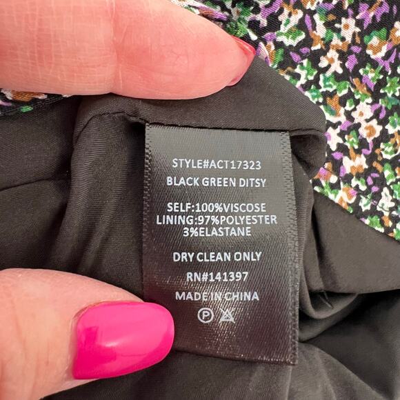 ASTR The Label Livie Floral Ruched Smocked Sleeve Top Sweetheart Neck SZ XS NWT - Picture 9 of 12